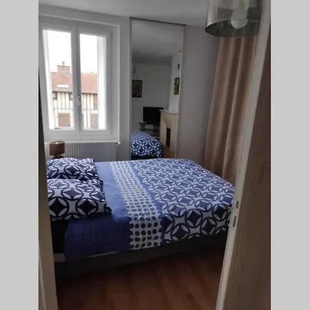 Maison De Ville à 800 M Du Centre-ville De St-dizier Casa vacanze *